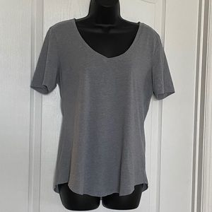 Victoria’s Secret Gray V Neck Top Size L